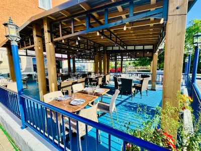 Terrasse du Restaurant Petros Lachine — photo 5