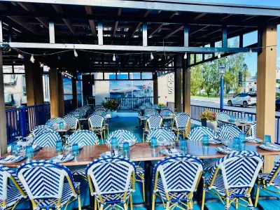 Terrasse du Restaurant Petros Lachine — photo 9